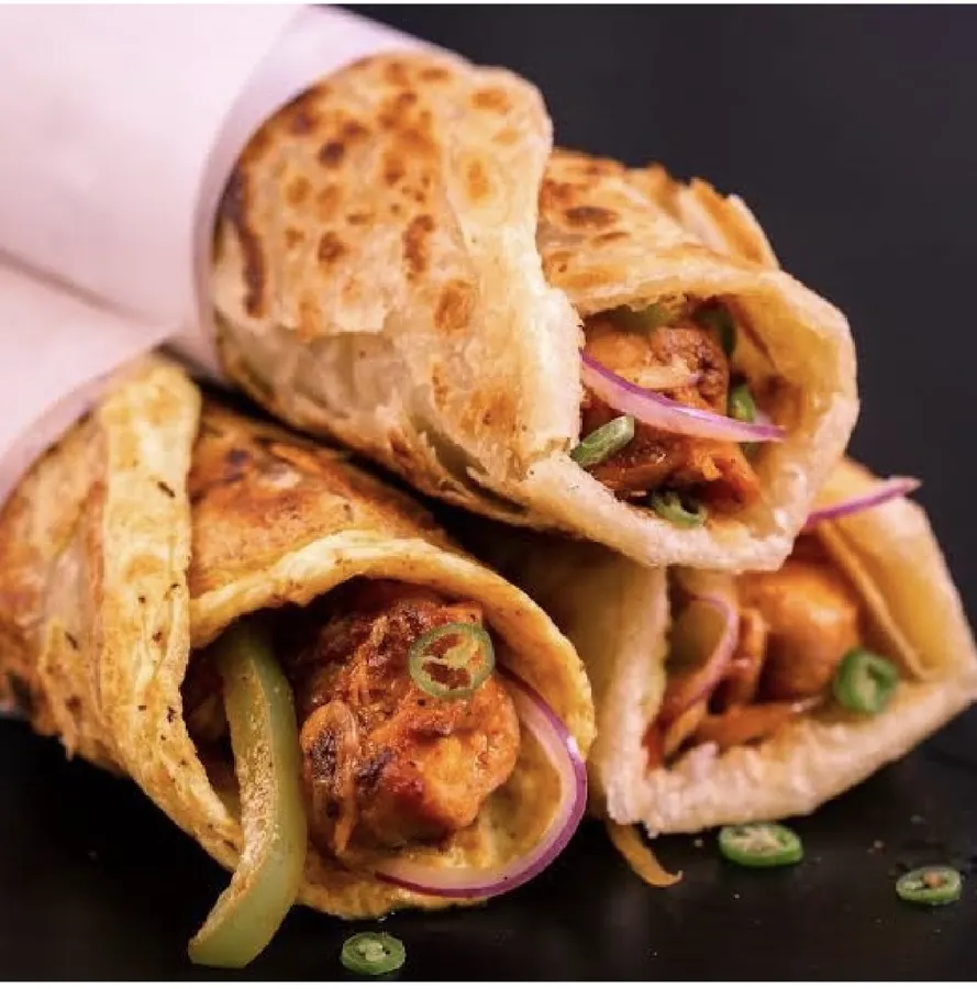 Chicken Roll from Giriz Food Hunt
